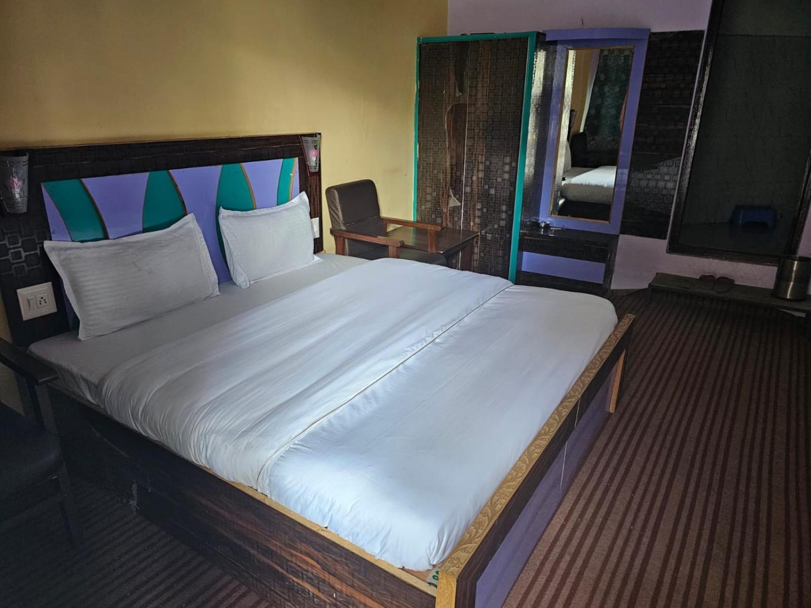 Hotel Afzal And Restaurant Kargil Dış mekan fotoğraf