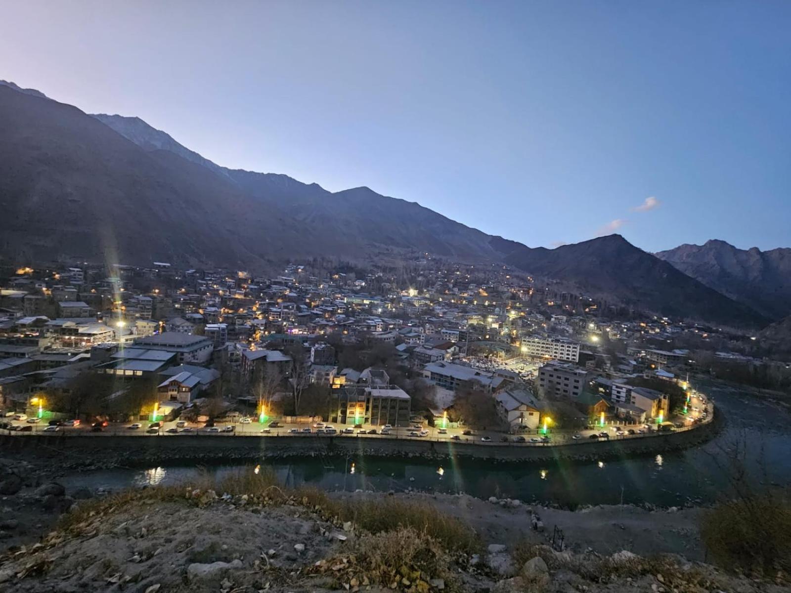 Hotel Afzal And Restaurant Kargil Dış mekan fotoğraf